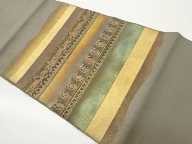 引箔横段に抽象模様刺繍名古屋帯